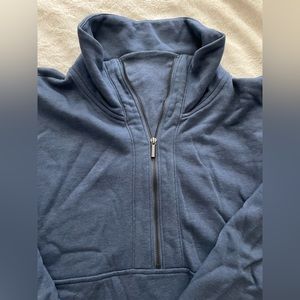 Half zip sweatshirt